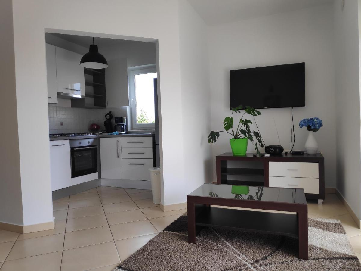 Ema Apartment